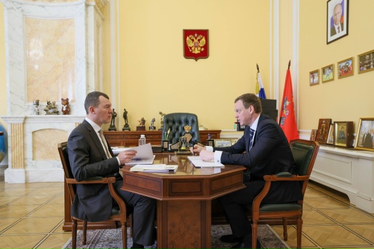 ы